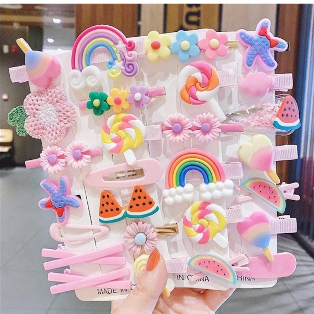 Cute girl kawaii hair clips 🍭 2 for $10!